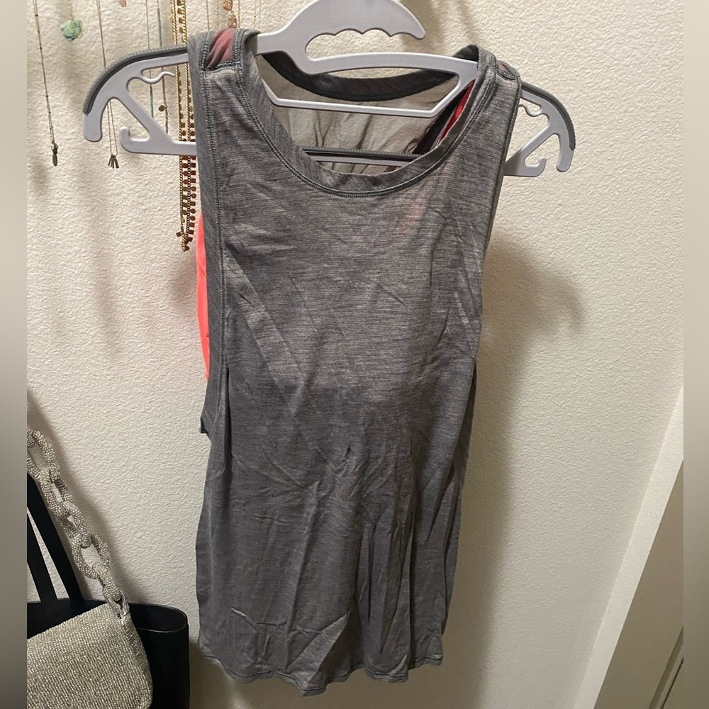 Lululemon tank top